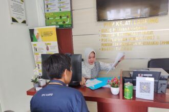 Kasus dugaan korupsi proyek peningkatan ruas jalan Kp Riau Periangan, Kecamatan Pubian dengan nilai harga perhitungan sendiri (HPS) Rp3,9 miliar dari alokasi APBD tahun anggaran 2023 pada Dinas Bina Marga dan Bina Konstruksi (BMBK) Kabupaten Lampung Tengah dilaporkan ke kantor Kejaksaan Tinggi (Kejati) Lampung.